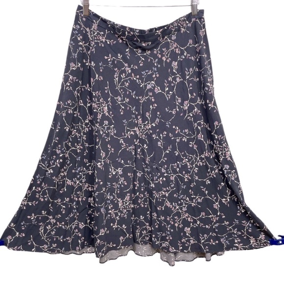 J.Jill Printed Skirt A-Line Purple
Floral Midi Skirt Size
Medium - Picture 1 of 12